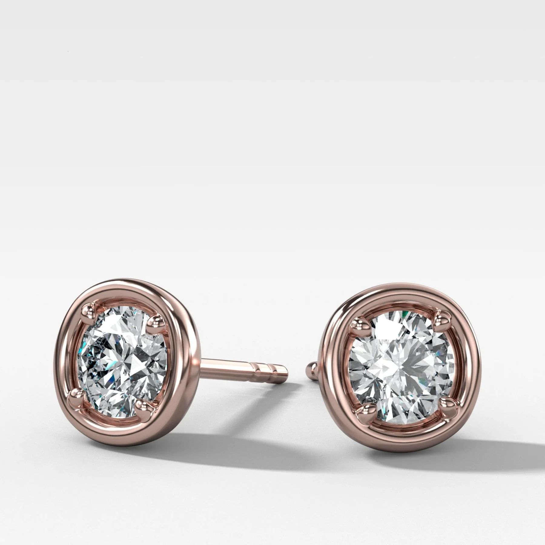 Club Diamond Stud Earring with Round Cuts - Image 4