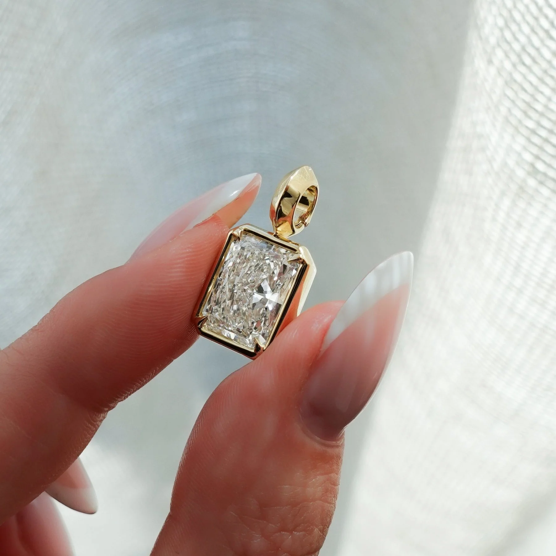 Club Elongated Radiant Attachable Diamond Pendant - Image 7