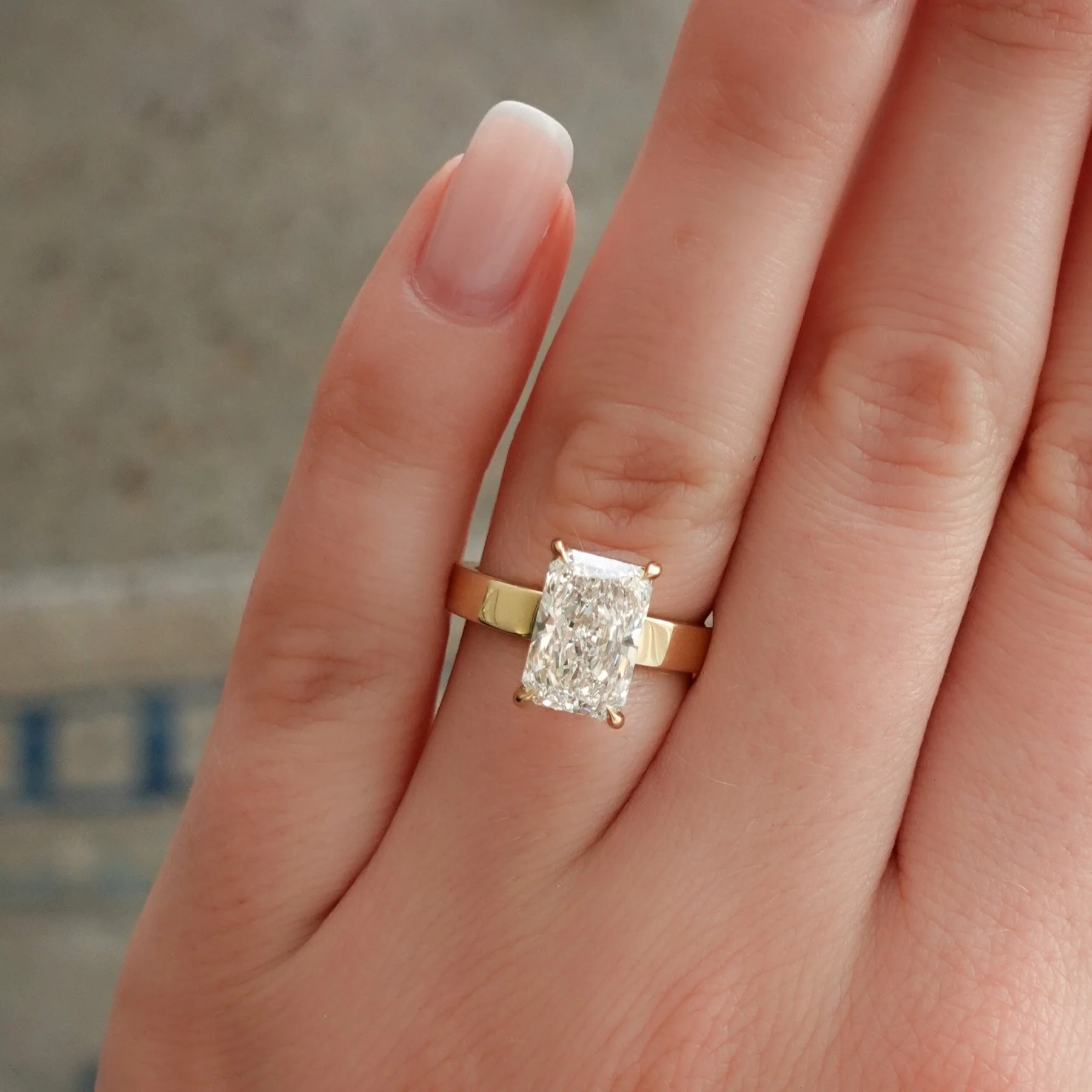 Finest Solitaire Engagement Ring set with 3.04ct Lab Grown Elongated Radiant Cut Diamond - Image 2