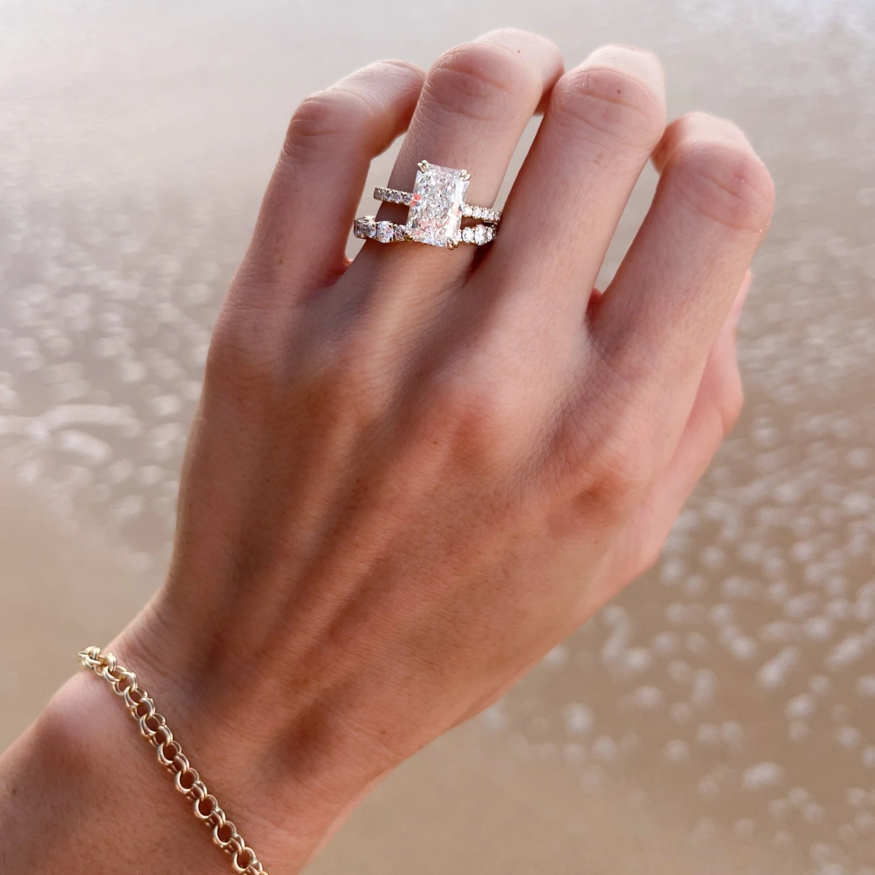 Jumbo Pavé Ripple Wedding Band - Image 5